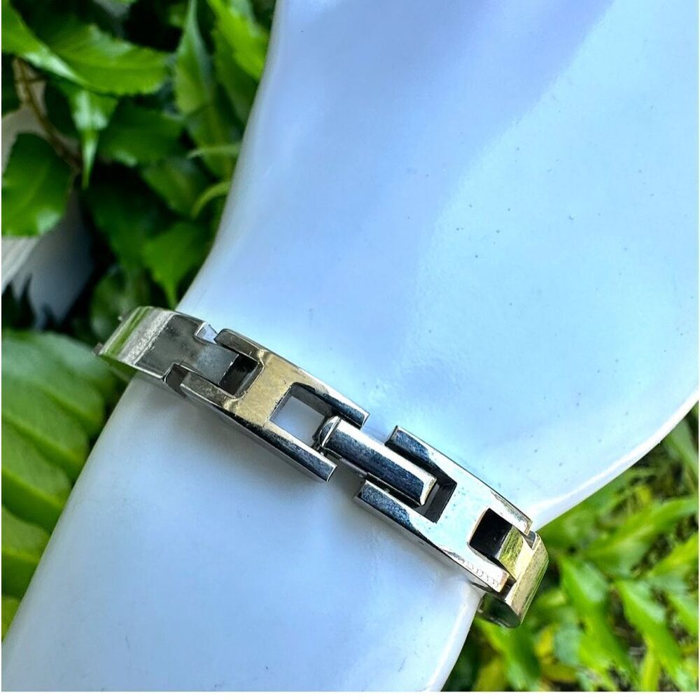 Avon silver tone link bracelet